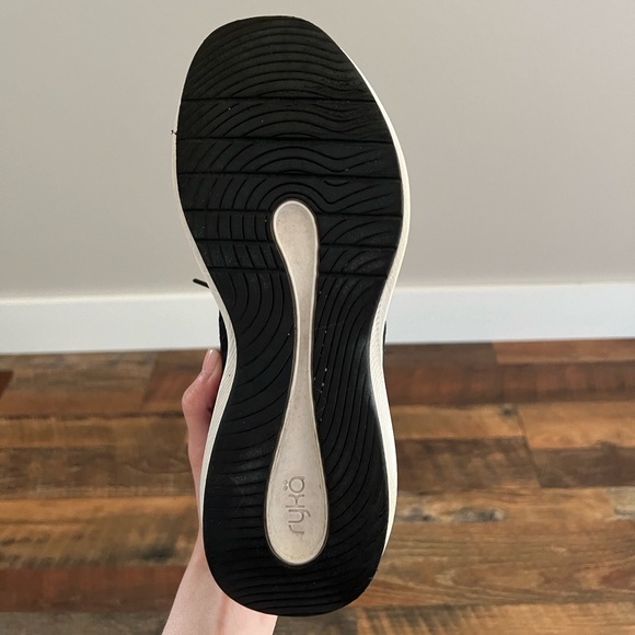 Ryka Flourish Walking Shoes in Black White - Picture 9 of 15